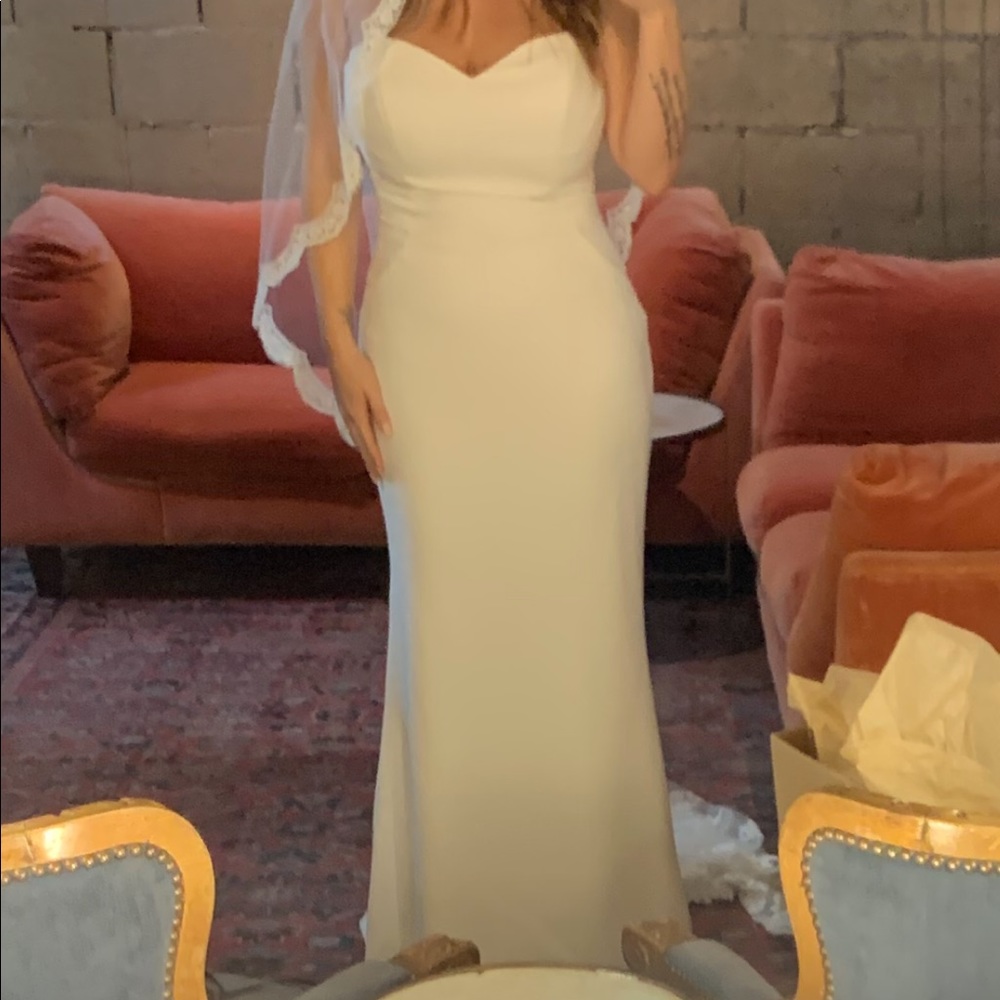 Enzoani Larissa Wedding Dress- worn once - Picture 4 of 16